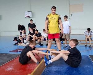 В Башкирии проведены соревнования по мас-рестлингу среди школьников