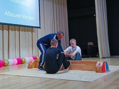 Школьники Кировской области боролись за обладание мас с азартом
