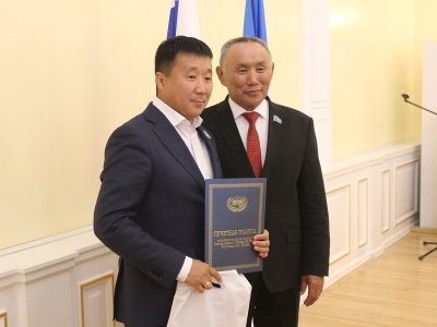В Якутске наградили организаторский состав чемпионата мира по мас-рестлингу