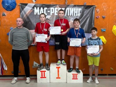 Дню защитника Отечества посвятили проведение Чемпионата и Первенства по мас-рестлингу на Урале