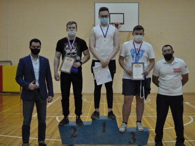 В пятый раз в Чебоксарах прошло первенство по мас-рестлингу среди первокурсников
