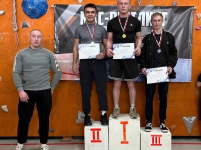 Дню защитника Отечества посвятили проведение Чемпионата и Первенства по мас-рестлингу на Урале