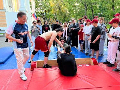 Мас-рестлинг стал частью Всероссийской акции "Ночь музеев"