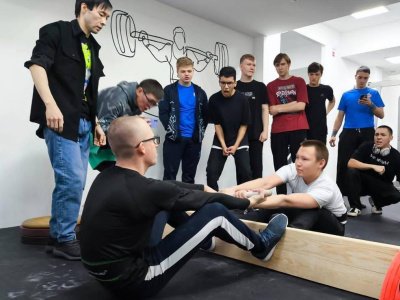 В Новом Уренгое впервые состоялся Чемпионат города по мас-рестлингу 